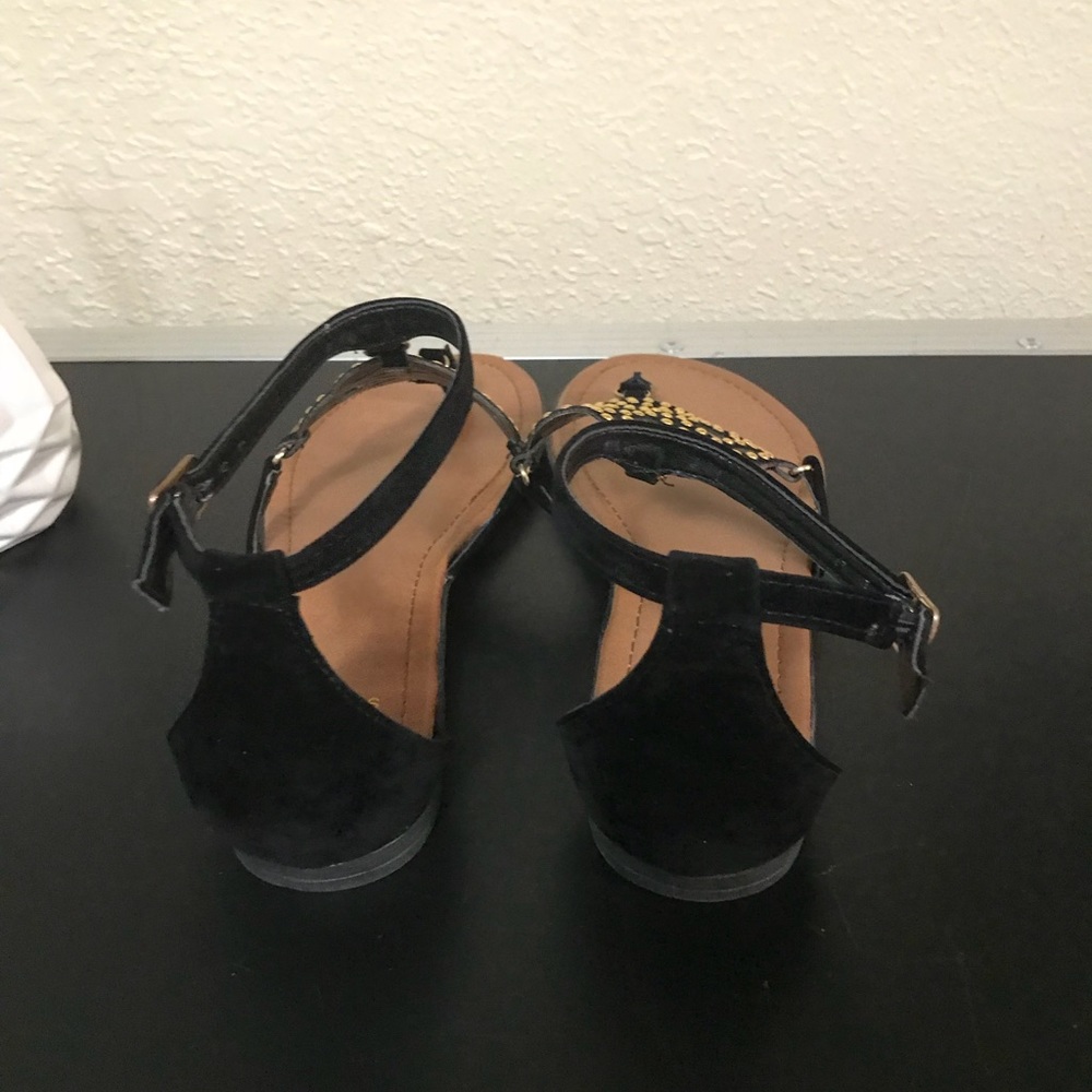 Sandals - Picture 3 of 5